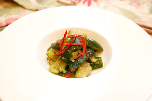 Smashed Cucumber Salad 涼拌小黃瓜
