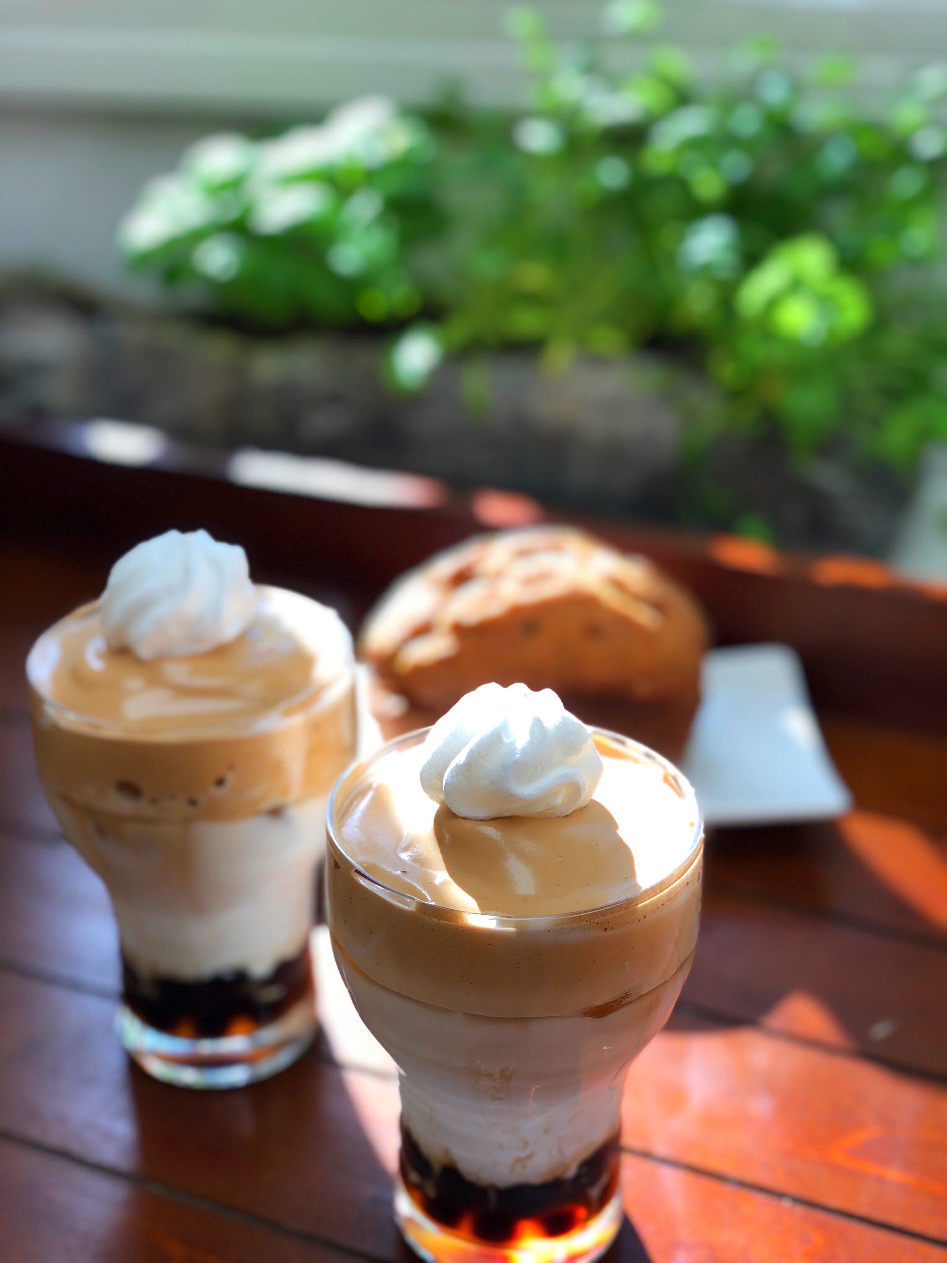 Dalgona Style Thai Iced Tea and the correct way to drink it – ChiaChia's Queendom