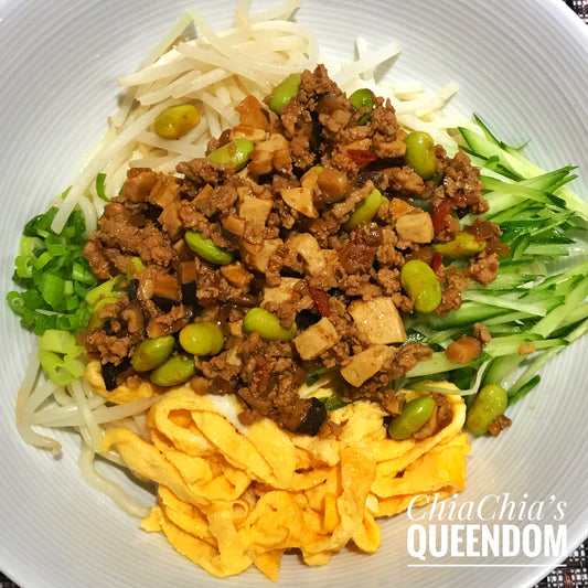 Minced Pork & Soy Bean Paste Noodle Sauce 炸醬麵