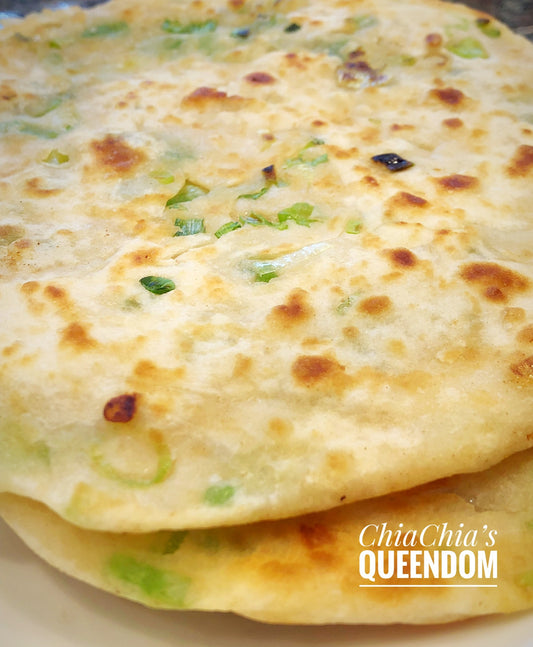 ChiaChia's Ultimate Scallion Pancake 蔥油餅