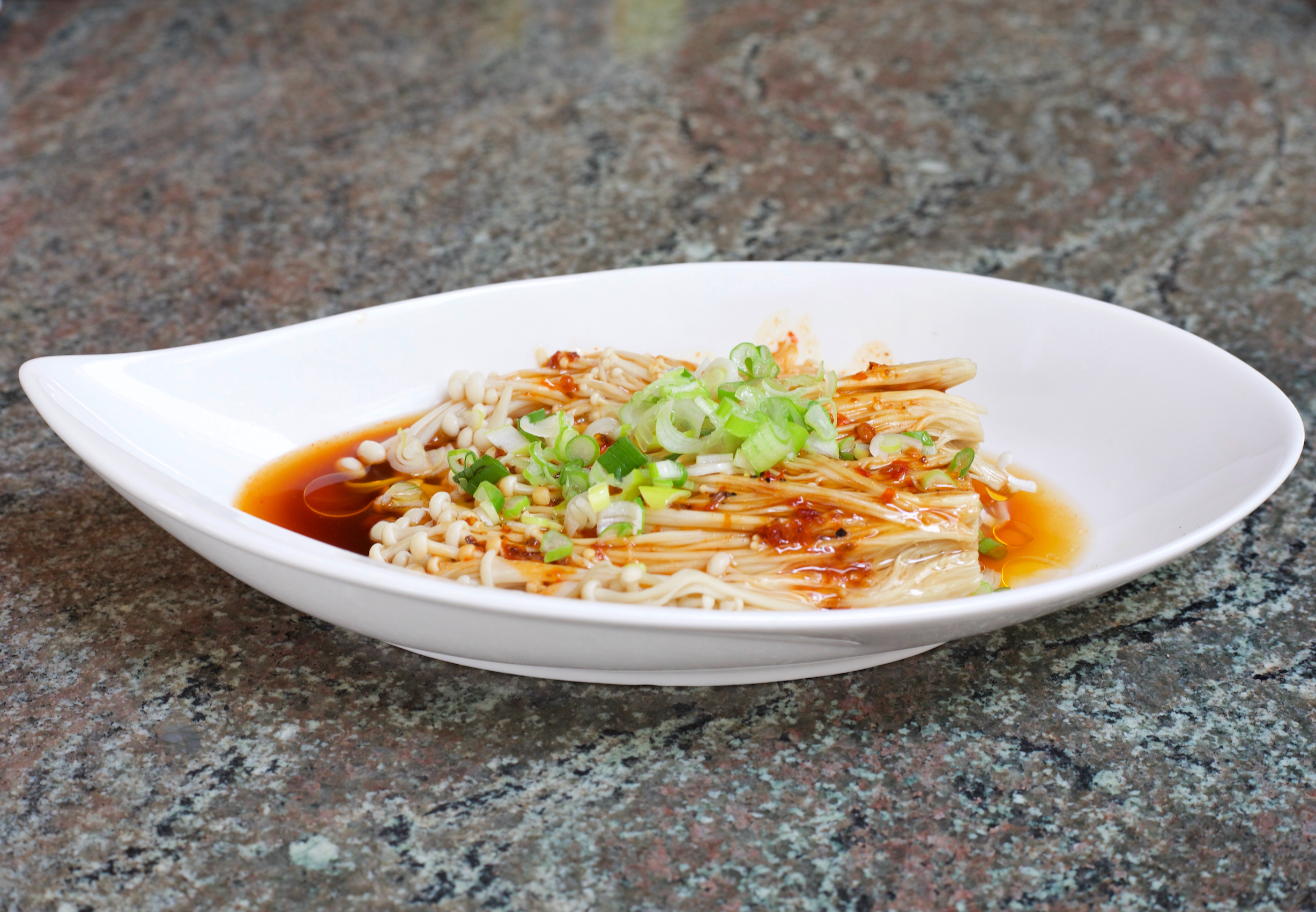 Spicy Enoki Mushroom & Lettuce Stem Hors D'ouvrés – ChiaChia's Queendom